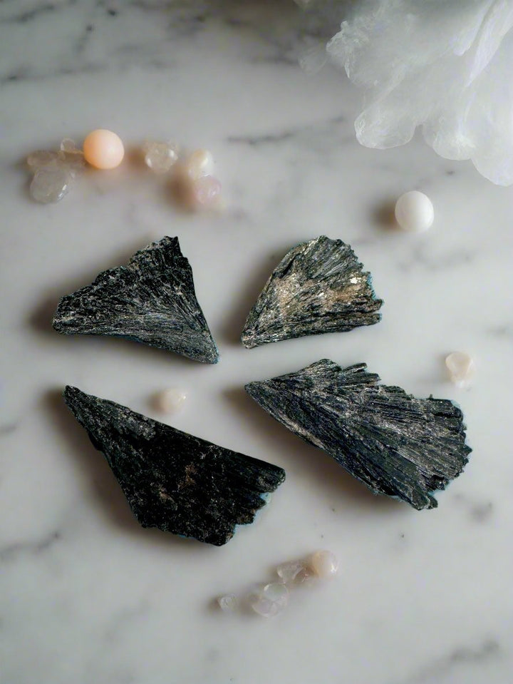 Black Kyanite Tumble Raw