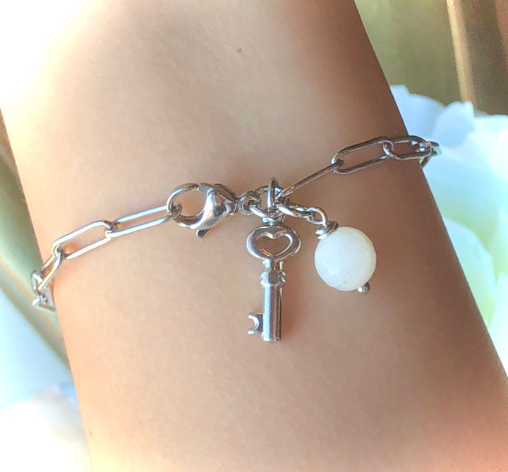 SILVER KEY CHARM & MOONSTONE CHAIN BRACELET - Paperclip Chain Bracelet - Stainless Steel - Oval Link Chain - Moonstone Bracelet